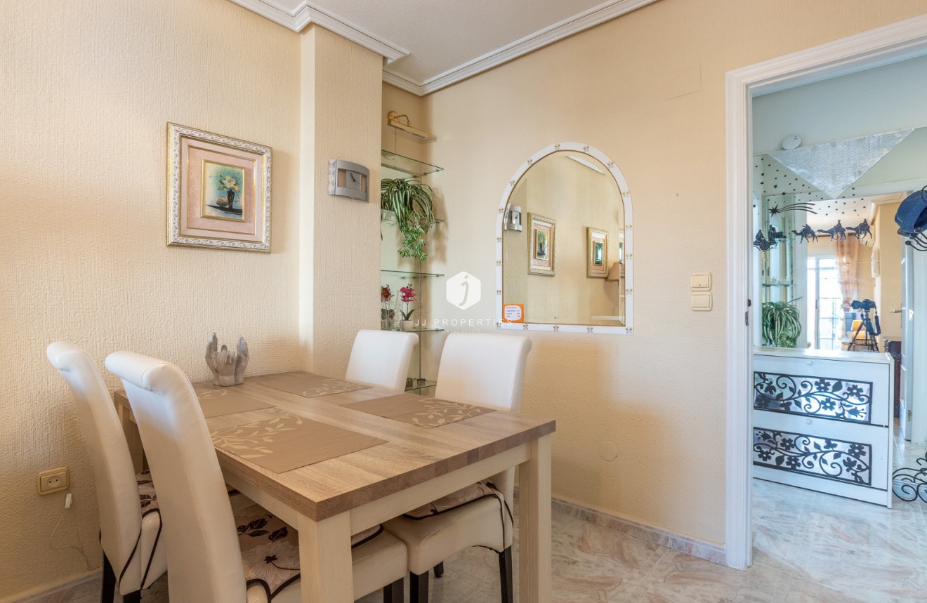 Resale - Apartment / flat -
Torrevieja - Costa Blanca