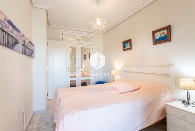 Resale - Apartment / flat -
Torrevieja - Costa Blanca