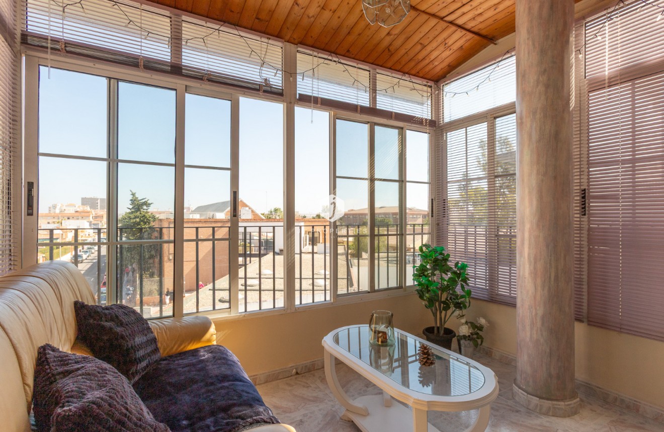 Resale - Apartment / flat -
Torrevieja - Costa Blanca