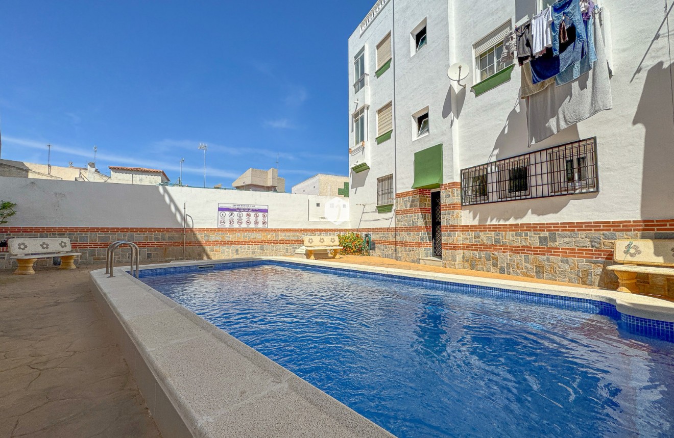 Resale - Apartment / flat -
Torrevieja - Costa Blanca