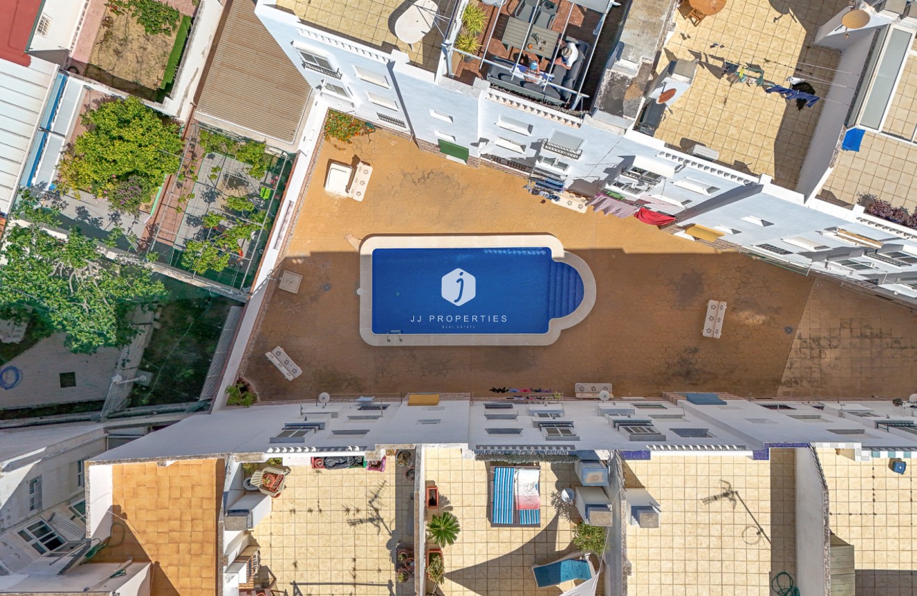 Resale - Apartment / flat -
Torrevieja - Costa Blanca