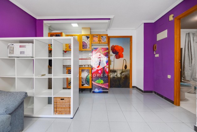 Tweedehands - Appartement / flat -
Torrevieja - Costa Blanca