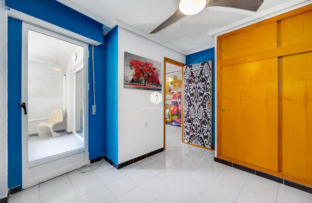 Tweedehands - Appartement / flat -
Torrevieja - Costa Blanca