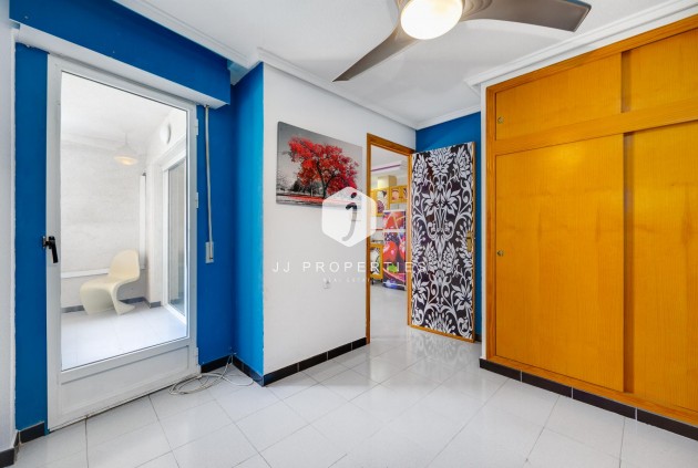 Tweedehands - Appartement / flat -
Torrevieja - Costa Blanca