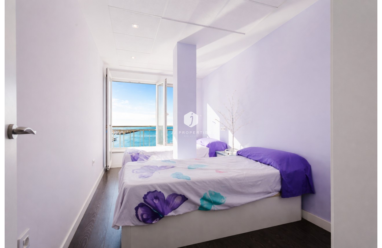 D'occasion - Appartement -
Torrevieja - Costa Blanca