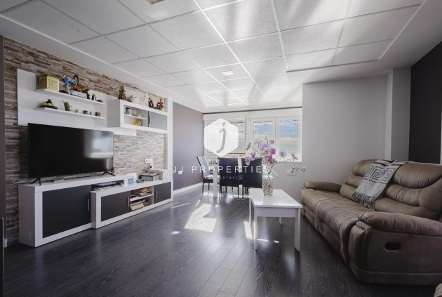 D'occasion - Appartement -
Torrevieja - Costa Blanca