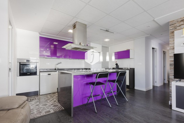 D'occasion - Appartement -
Torrevieja - Costa Blanca