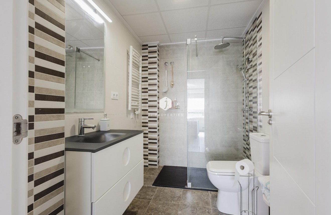 D'occasion - Appartement -
Torrevieja - Costa Blanca