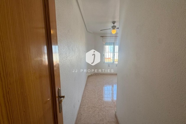 Resale - Apartment / flat -
Torrevieja - Costa Blanca