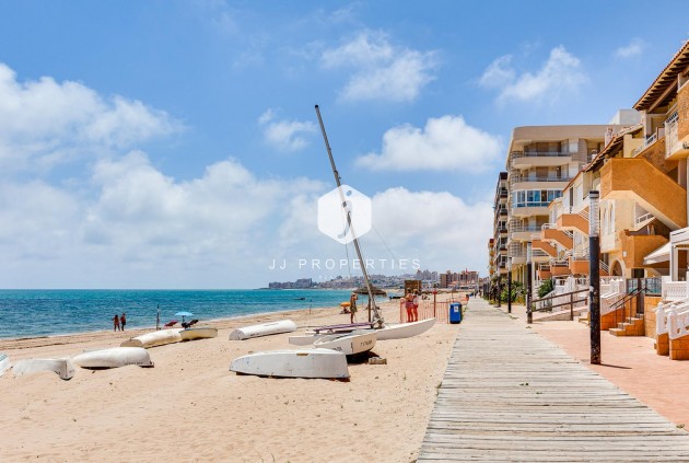 Resale - Apartment / flat -
Torrevieja - Costa Blanca