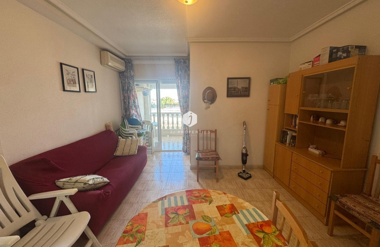 Z drugiej ręki - Mieszkanie w bloku -
Torrevieja - Costa Blanca