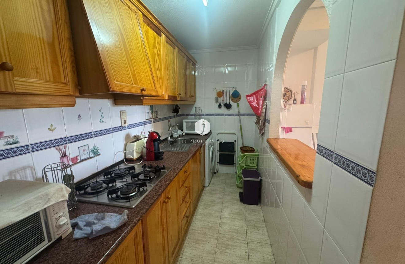 Z drugiej ręki - Mieszkanie w bloku -
Torrevieja - Costa Blanca
