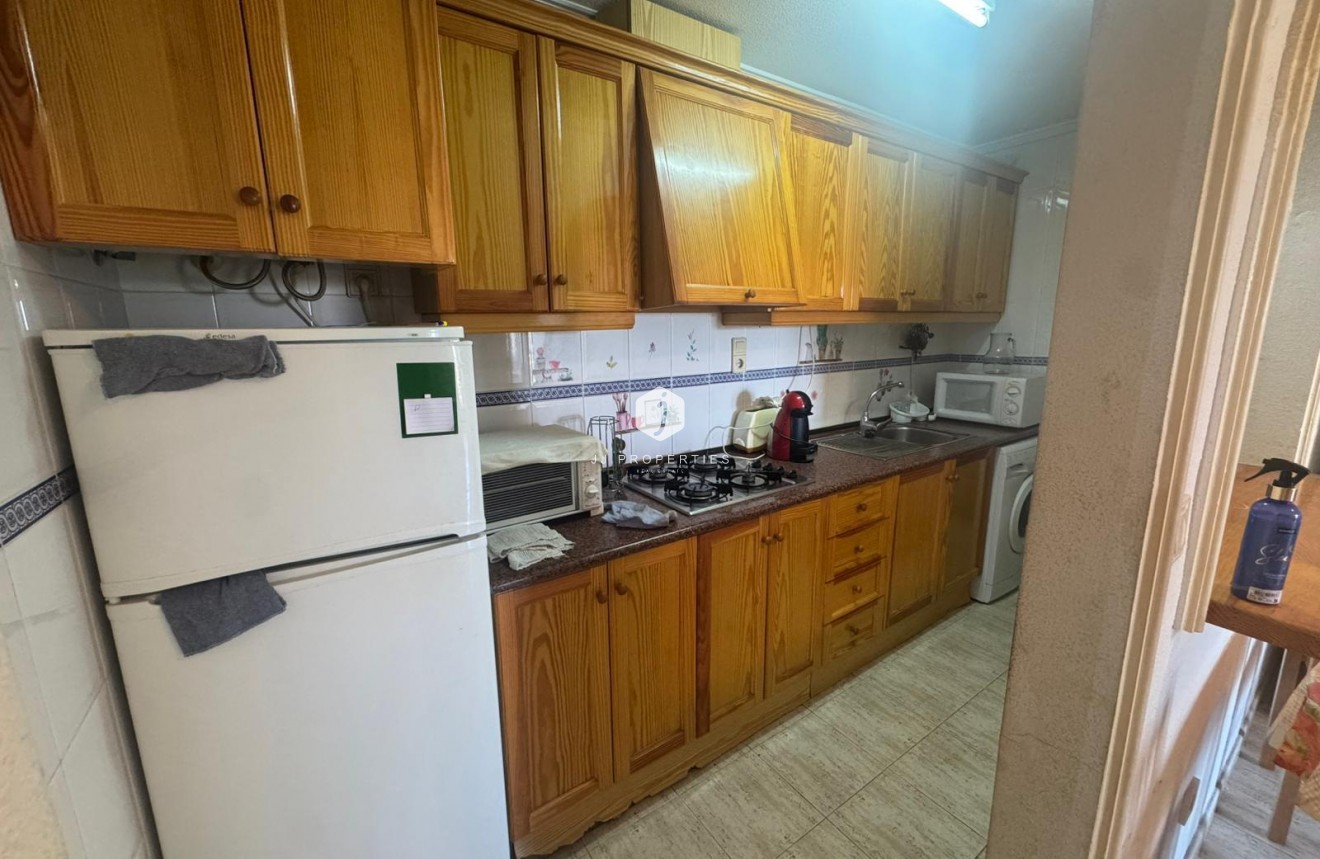 Z drugiej ręki - Mieszkanie w bloku -
Torrevieja - Costa Blanca