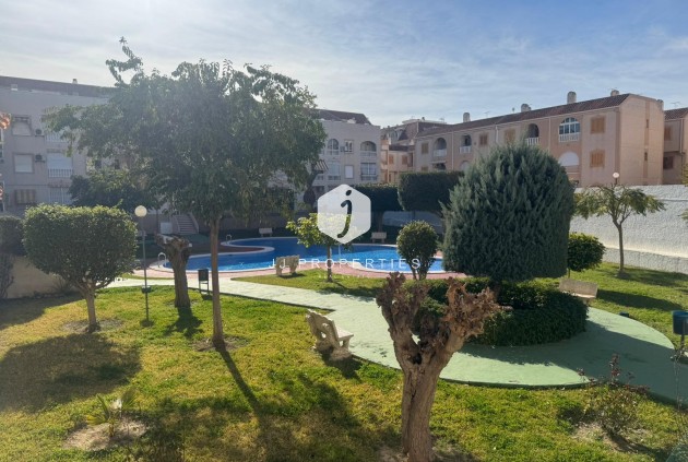 Z drugiej ręki - Mieszkanie w bloku -
Torrevieja - Costa Blanca