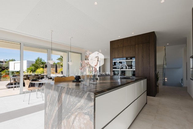 Resale - Villa -
Orihuela Costa - Costa Blanca