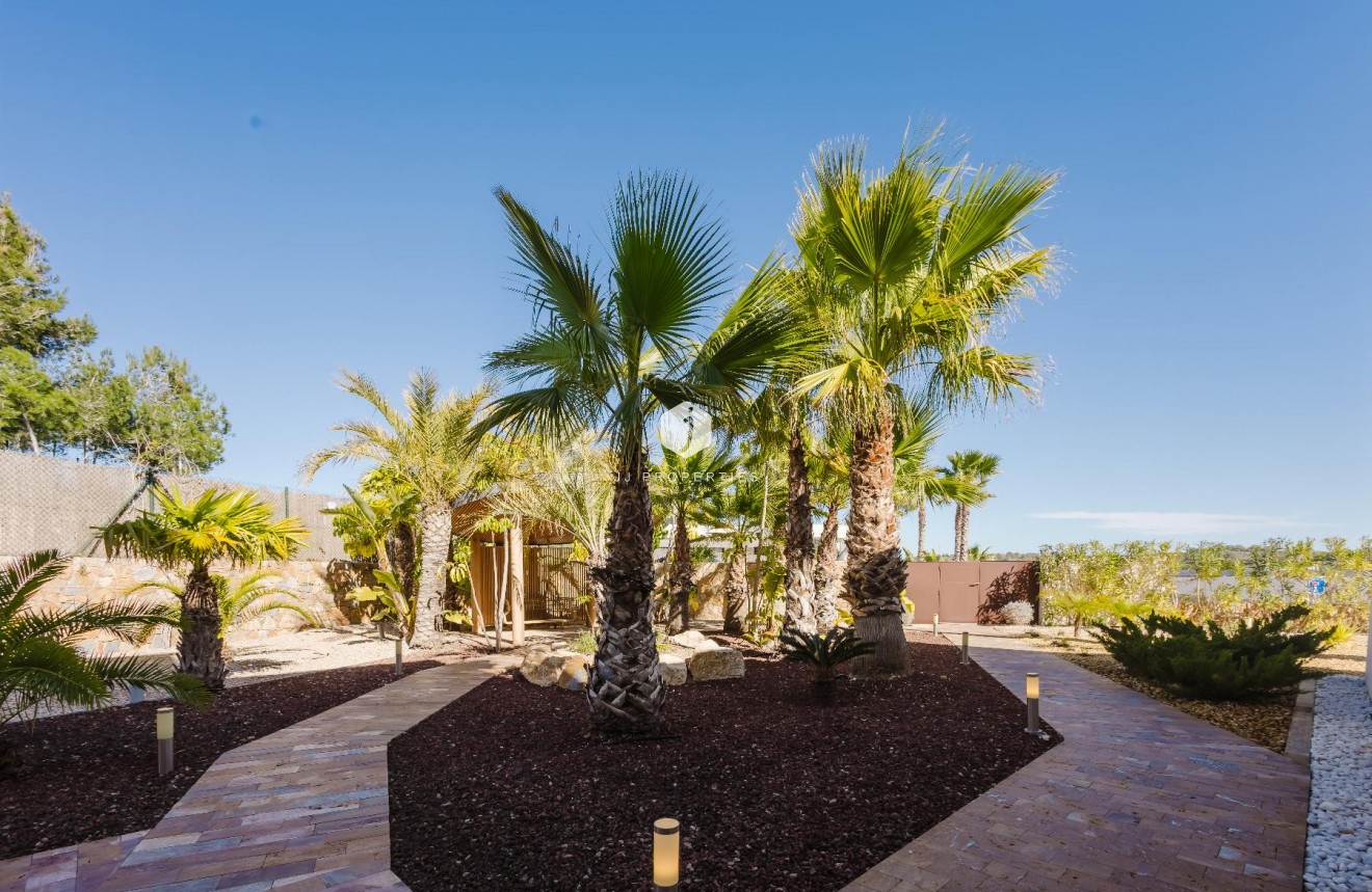 Resale - Villa -
Orihuela Costa - Costa Blanca