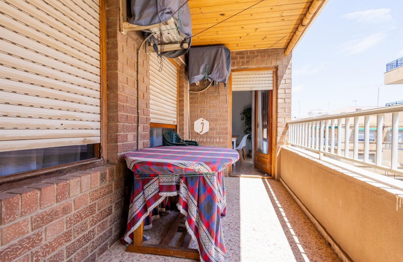 Resale - Apartment / flat -
Torrevieja - Costa Blanca