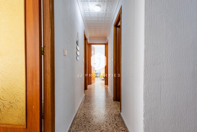 Resale - Apartment / flat -
Torrevieja - Costa Blanca