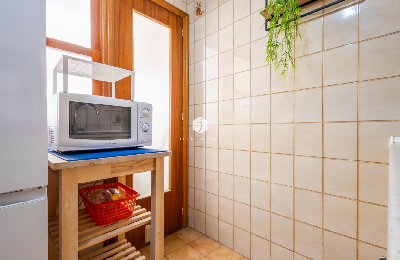 Resale - Apartment / flat -
Torrevieja - Costa Blanca