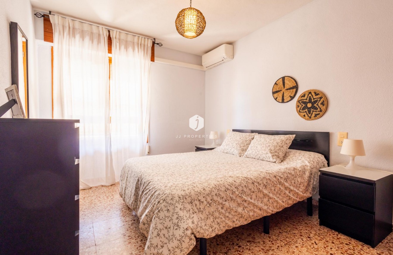 Resale - Apartment / flat -
Torrevieja - Costa Blanca