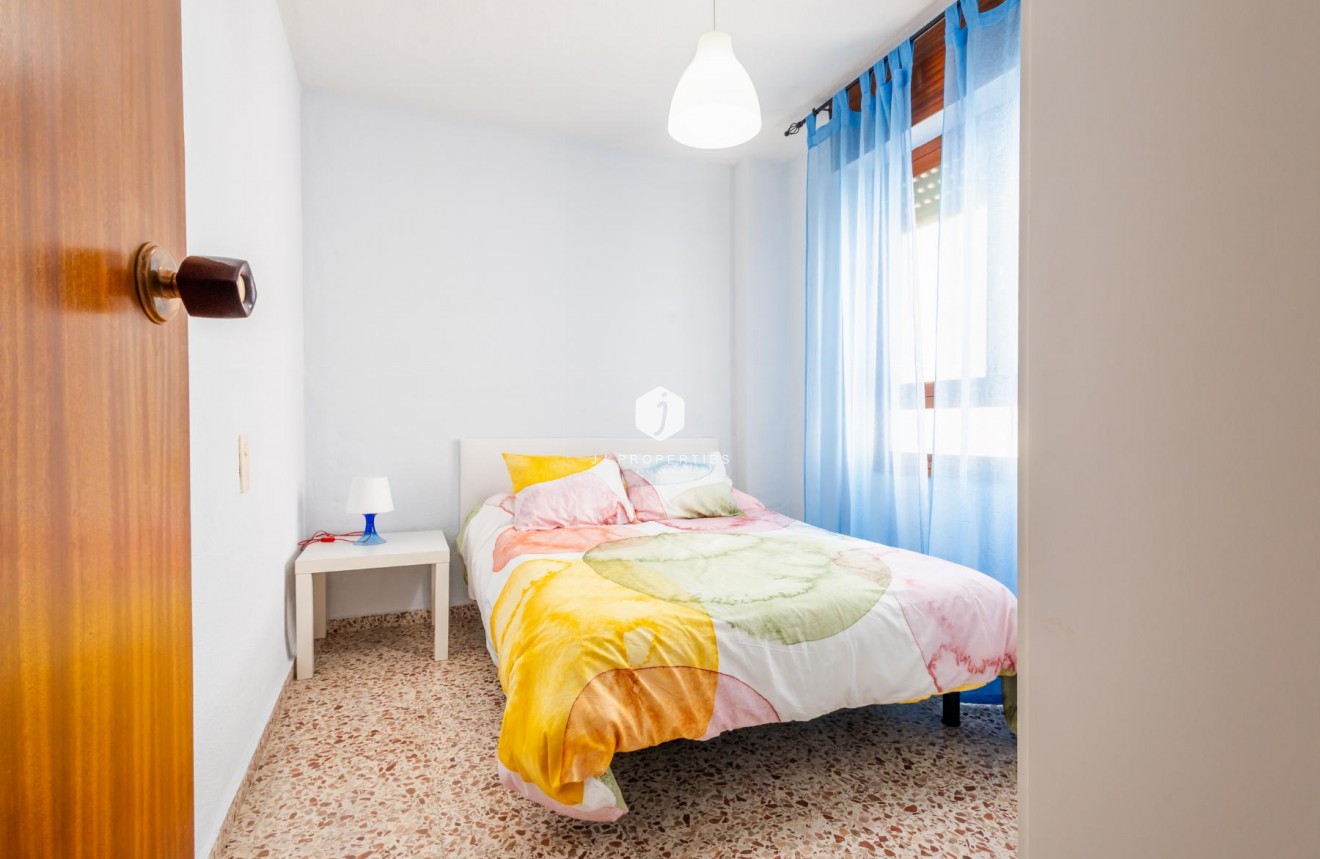 Resale - Apartment / flat -
Torrevieja - Costa Blanca
