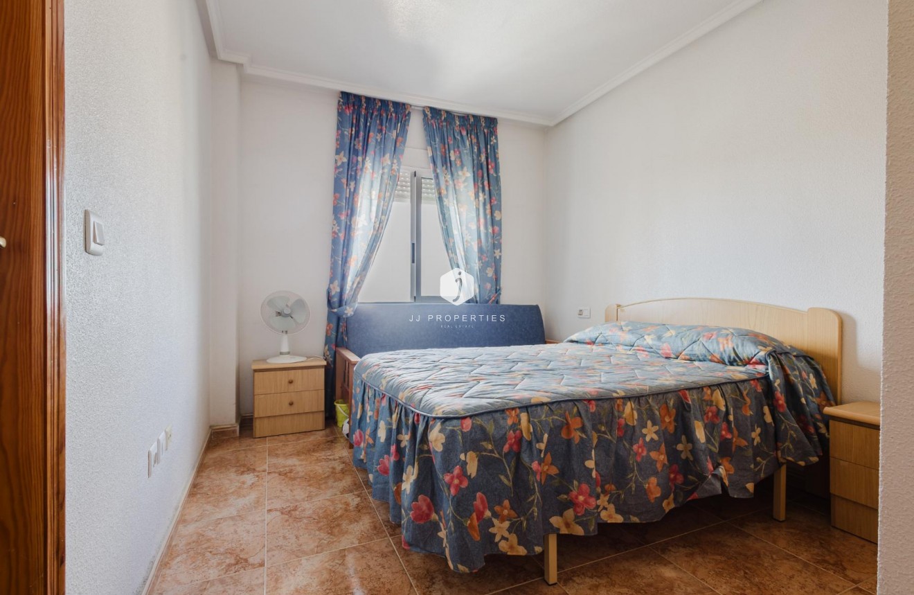Resale - Apartment / flat -
Torrevieja - Costa Blanca