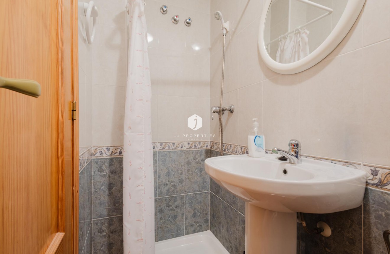 Resale - Apartment / flat -
Torrevieja - Costa Blanca