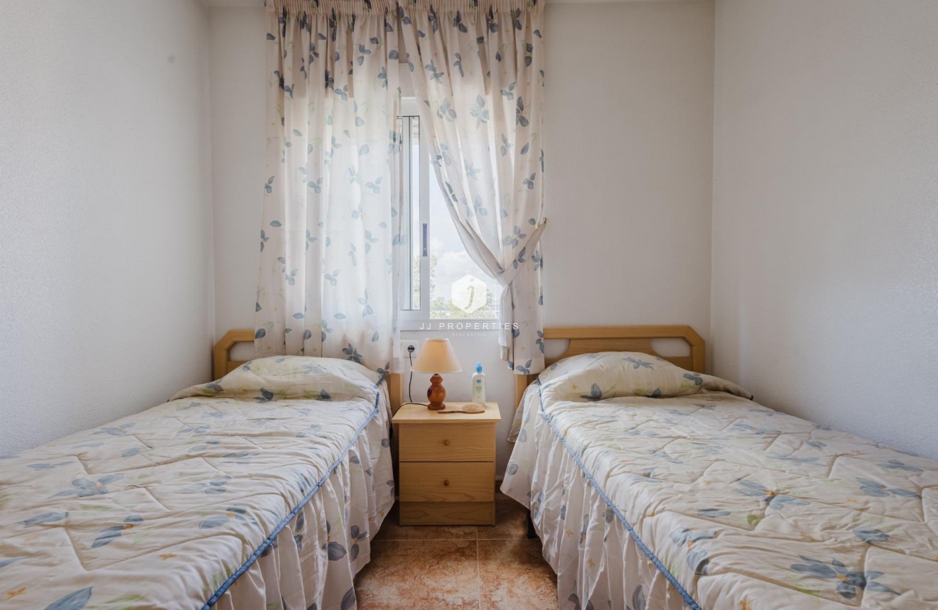 Resale - Apartment / flat -
Torrevieja - Costa Blanca