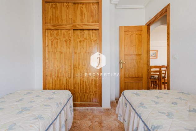Resale - Apartment / flat -
Torrevieja - Costa Blanca