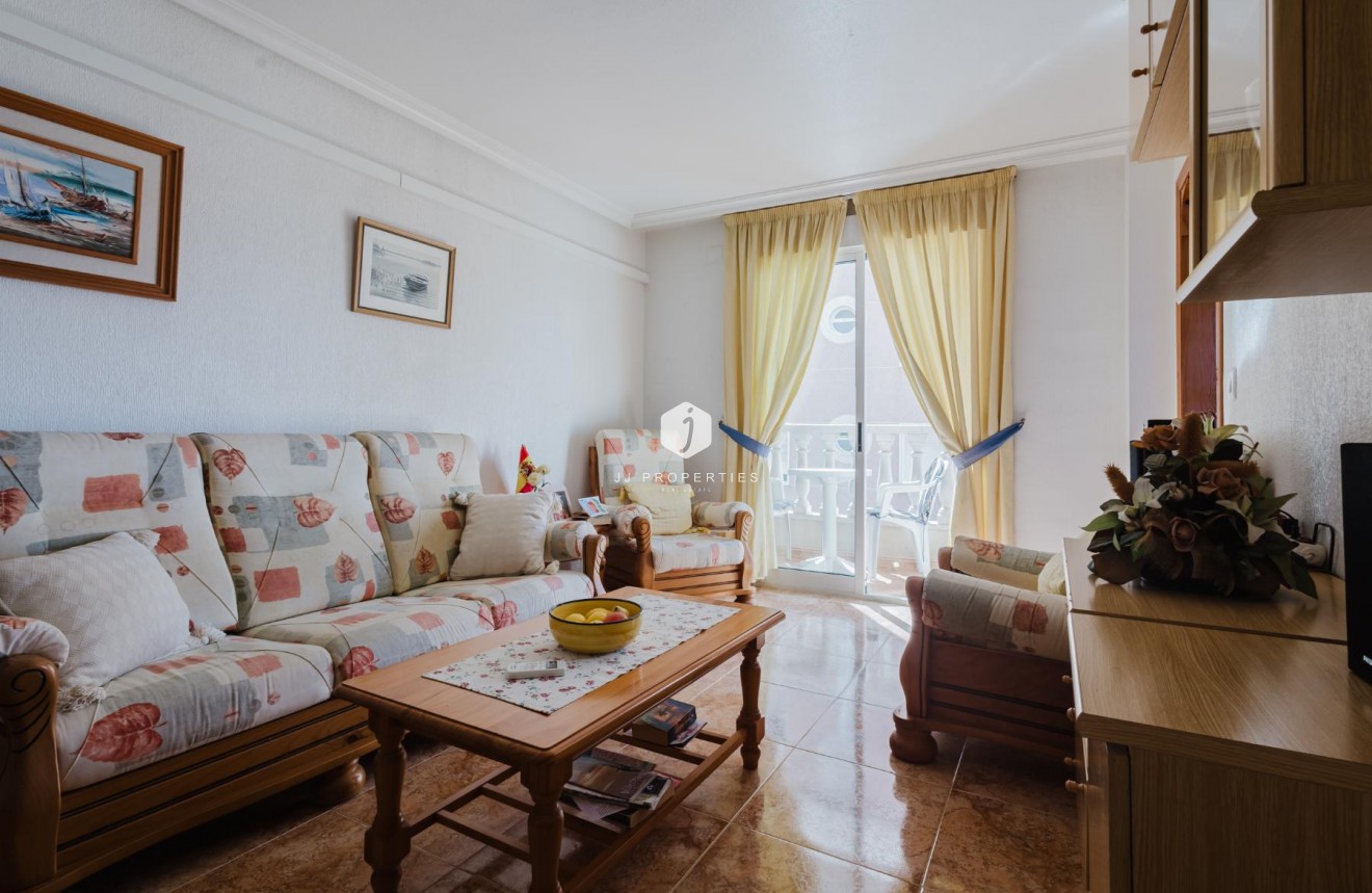 Resale - Apartment / flat -
Torrevieja - Costa Blanca
