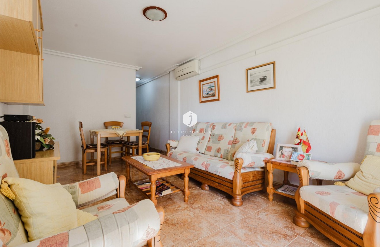 Resale - Apartment / flat -
Torrevieja - Costa Blanca