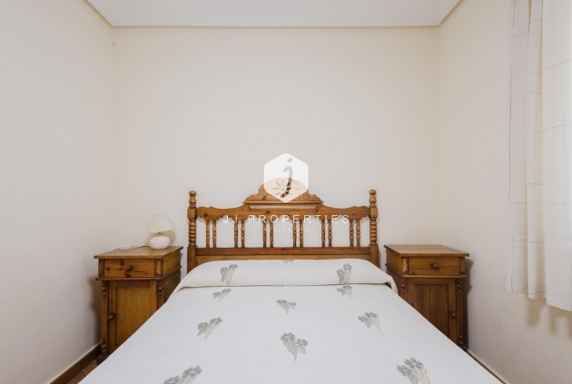 Resale - Bungalow -
Torrevieja - Costa Blanca