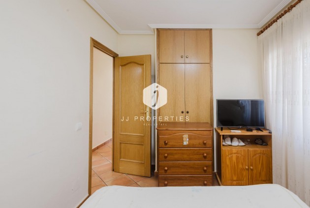 Resale - Bungalow -
Torrevieja - Costa Blanca
