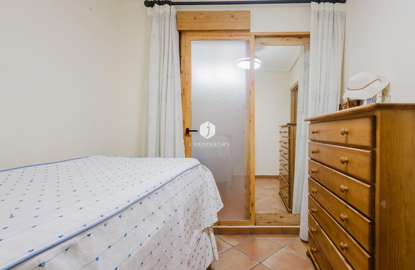 Resale - Bungalow -
Torrevieja - Costa Blanca