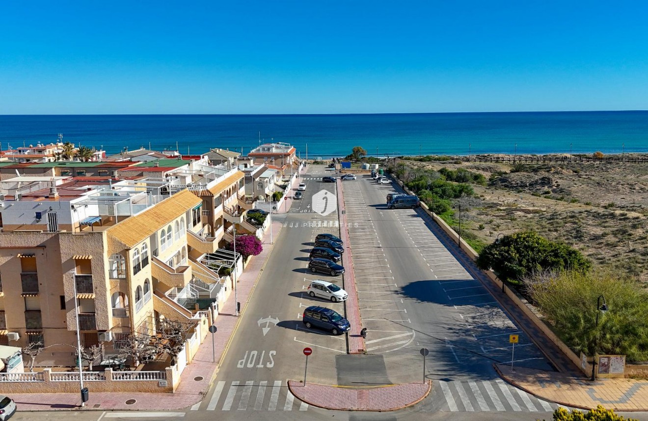 Resale - Bungalow -
Torrevieja - Costa Blanca