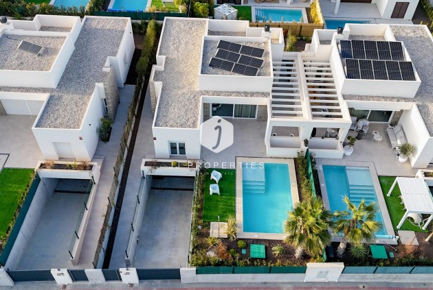 Resale - Villa -
Algorfa - Inland