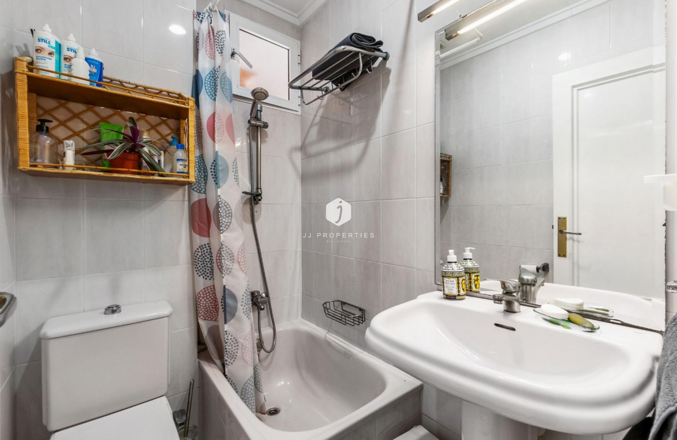 Resale - Apartment / flat -
Torrevieja - Costa Blanca