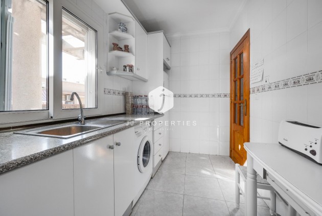 Resale - Apartment / flat -
Torrevieja - Costa Blanca
