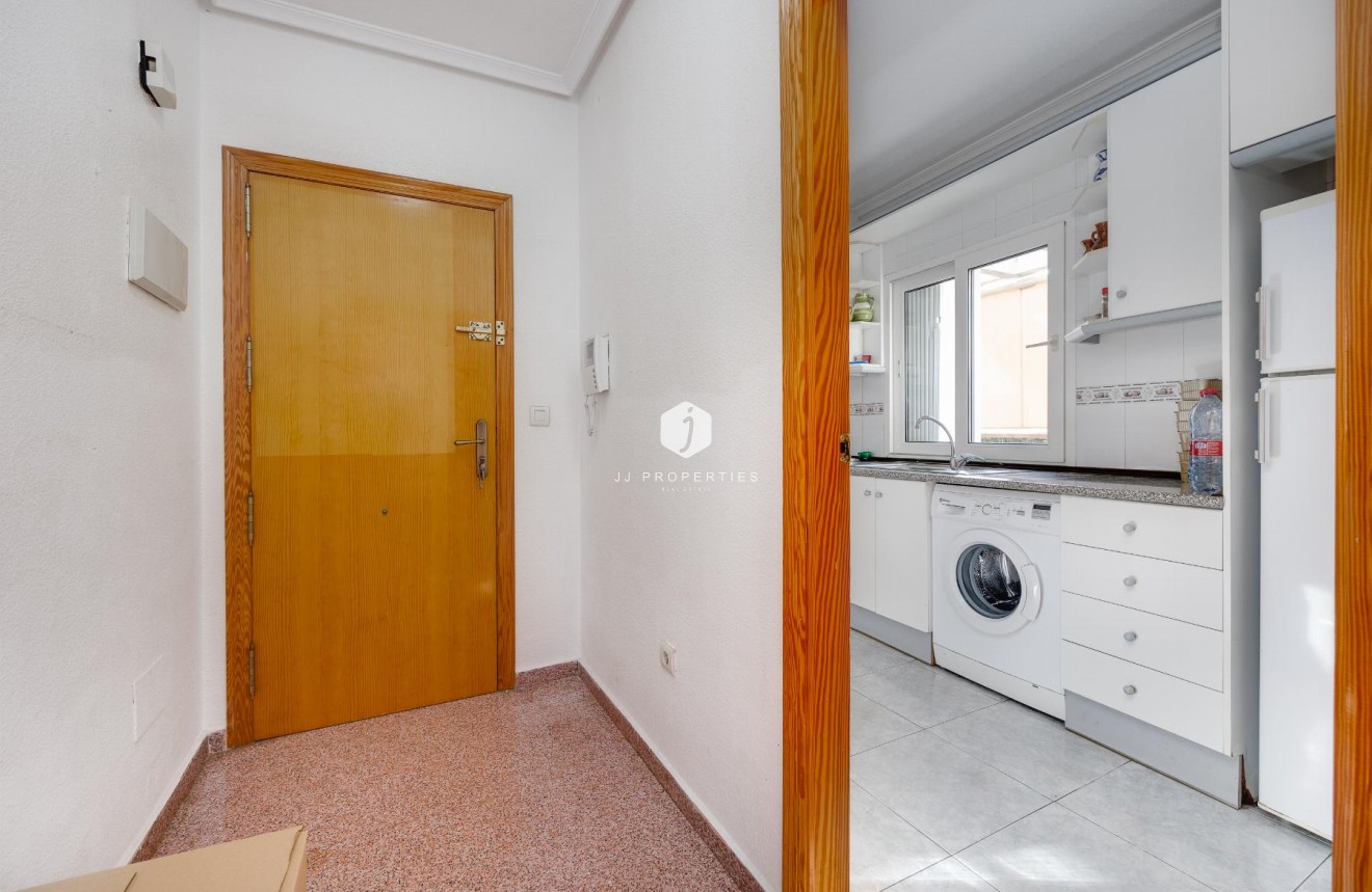 Resale - Apartment / flat -
Torrevieja - Costa Blanca