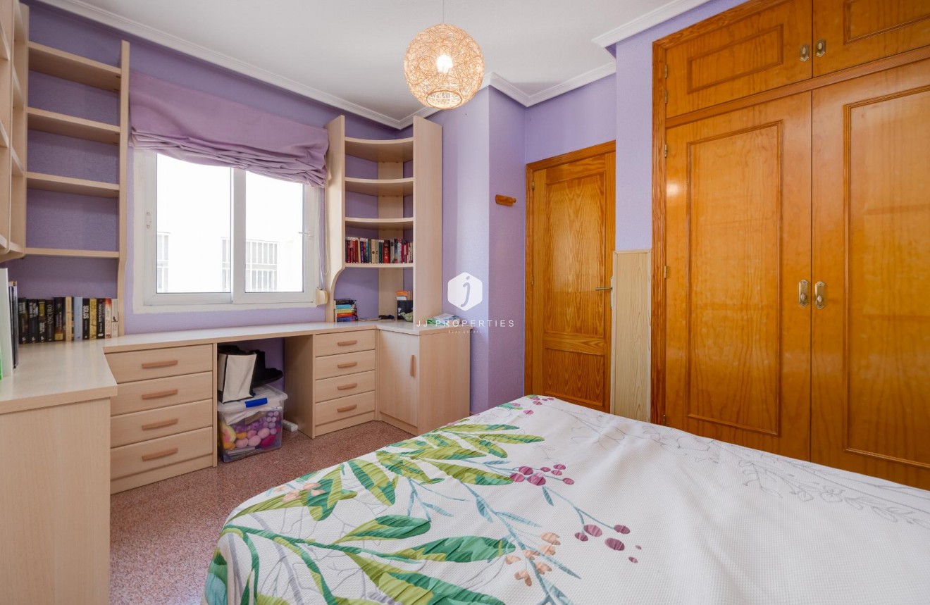 Resale - Apartment / flat -
Torrevieja - Costa Blanca