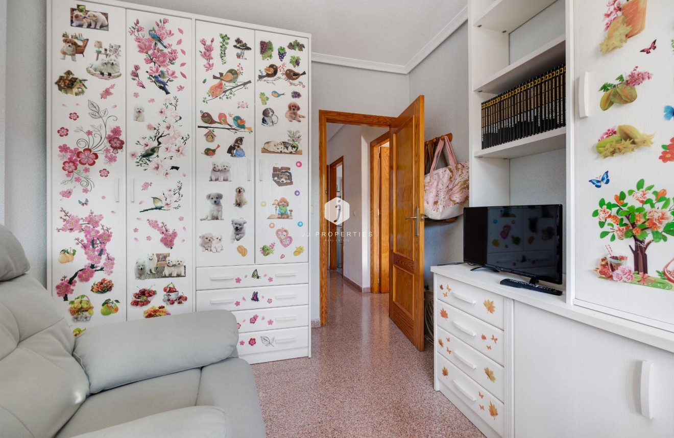 Resale - Apartment / flat -
Torrevieja - Costa Blanca