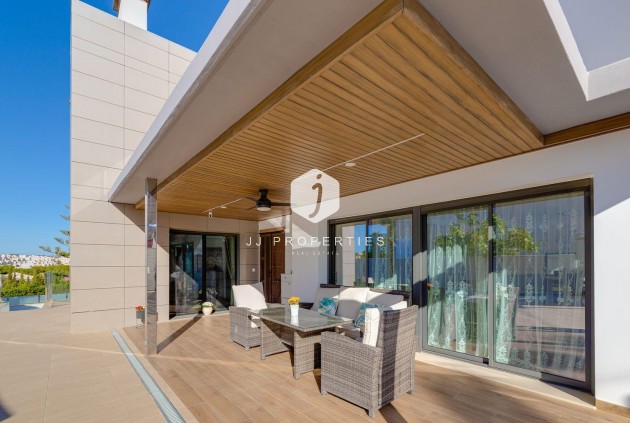 Resale - Villa -
Torrevieja - Costa Blanca