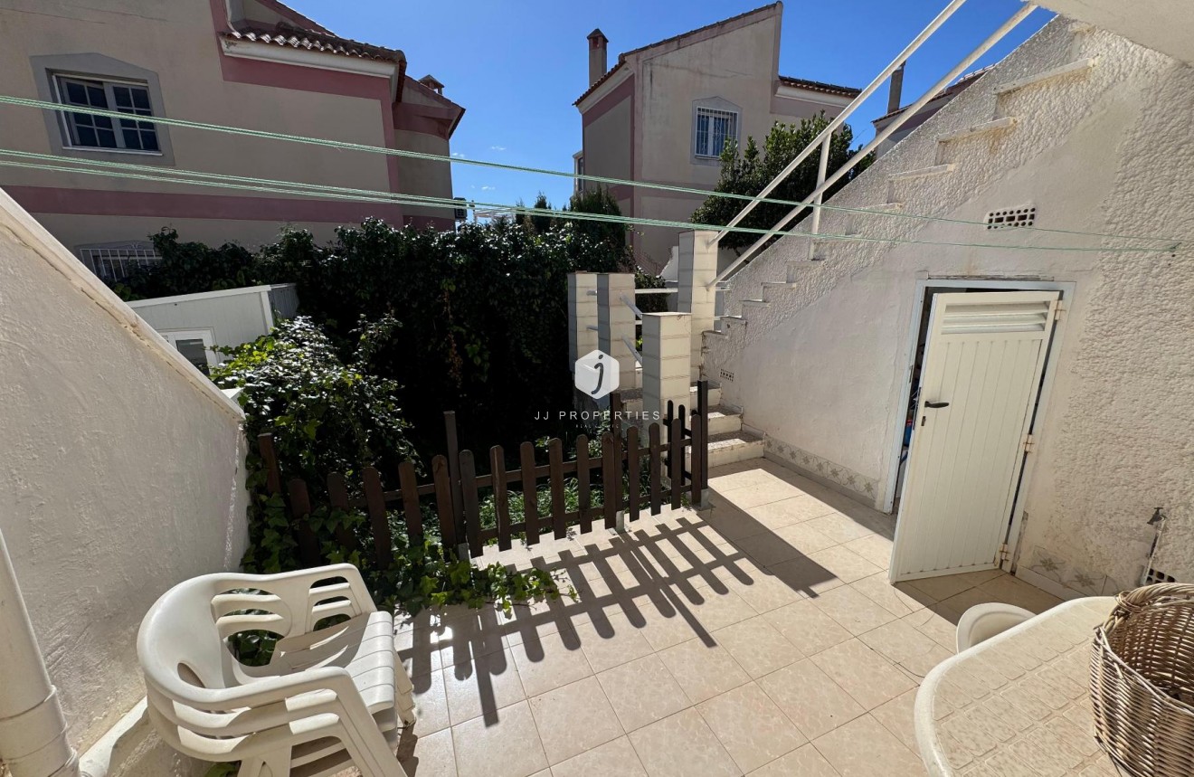 D'occasion - Chalet -
Torrevieja - Costa Blanca