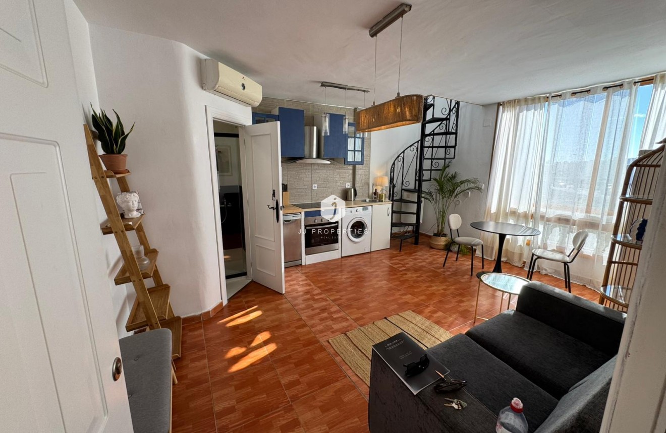 Resale - Bungalow -
Torrevieja - Costa Blanca