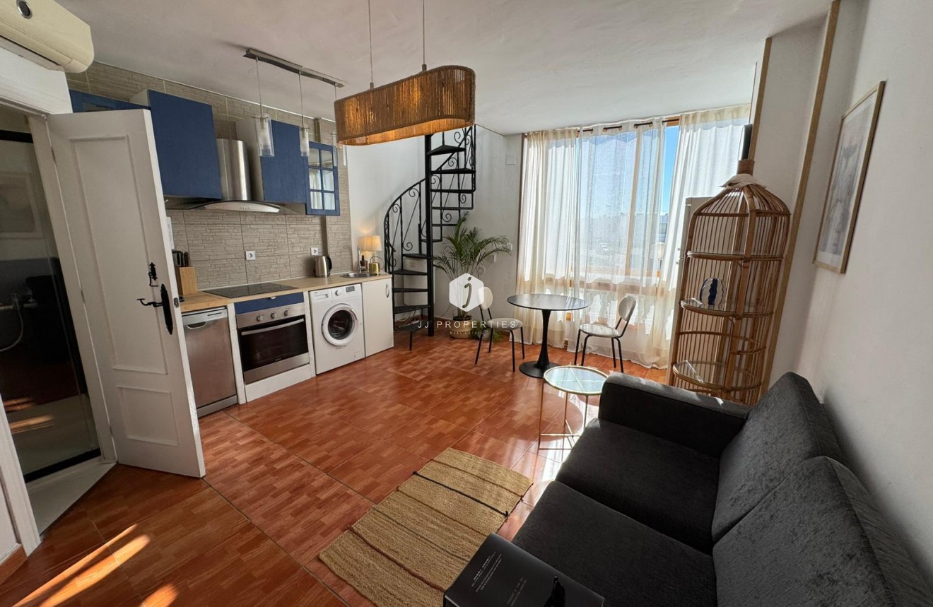 Resale - Bungalow -
Torrevieja - Costa Blanca