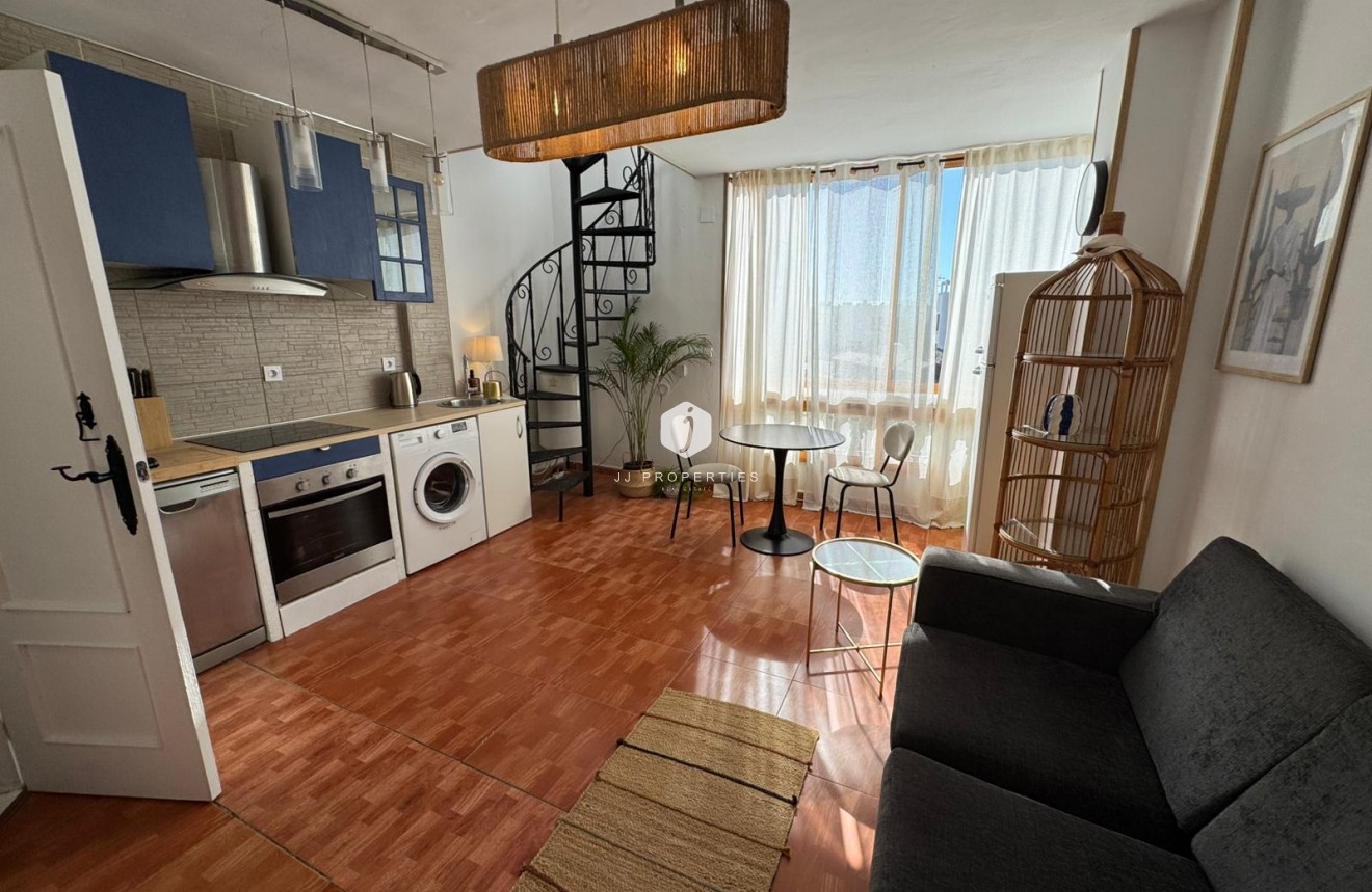 Resale - Bungalow -
Torrevieja - Costa Blanca