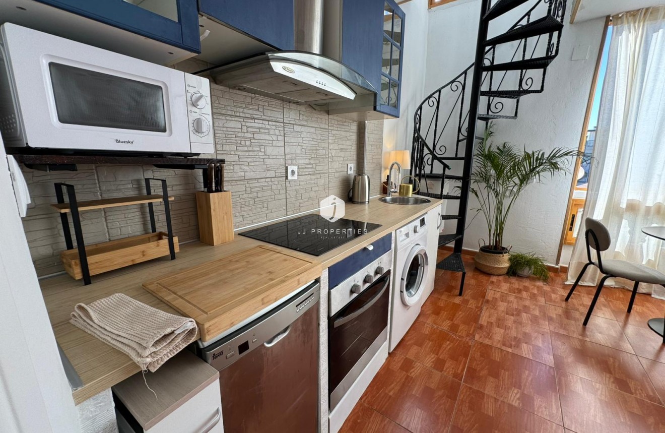 Resale - Bungalow -
Torrevieja - Costa Blanca
