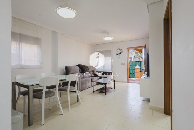Resale - Villa -
Torrevieja - Costa Blanca