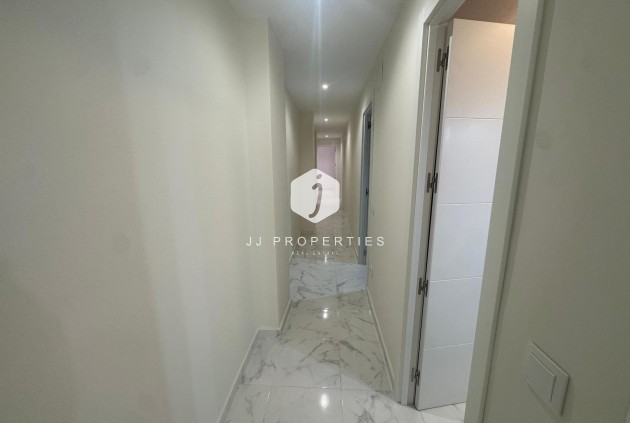 D'occasion - Appartement -
Torrevieja - Costa Blanca