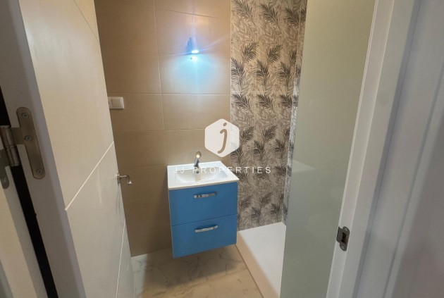D'occasion - Appartement -
Torrevieja - Costa Blanca